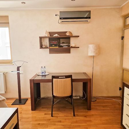 Bed and Breakfast Casa Edwin Констанца Экстерьер фото