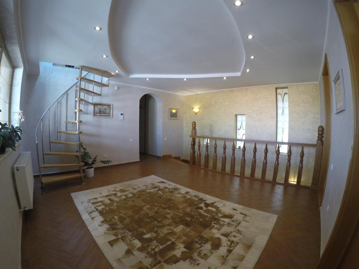 Bed and Breakfast Casa Edwin Констанца Экстерьер фото