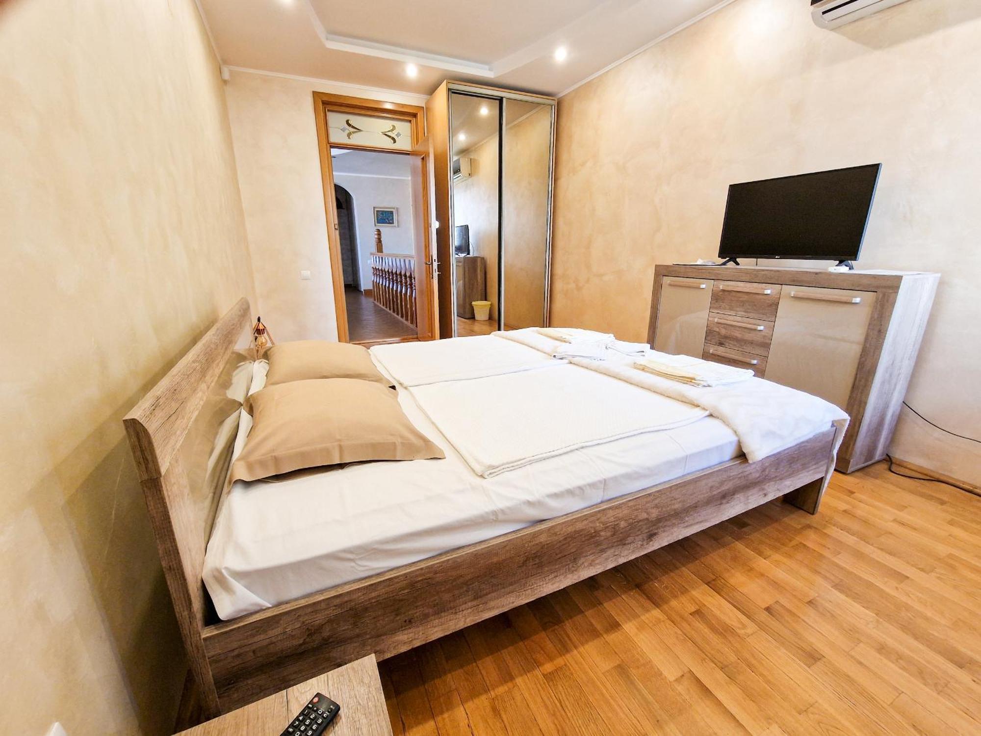 Bed and Breakfast Casa Edwin Констанца Экстерьер фото
