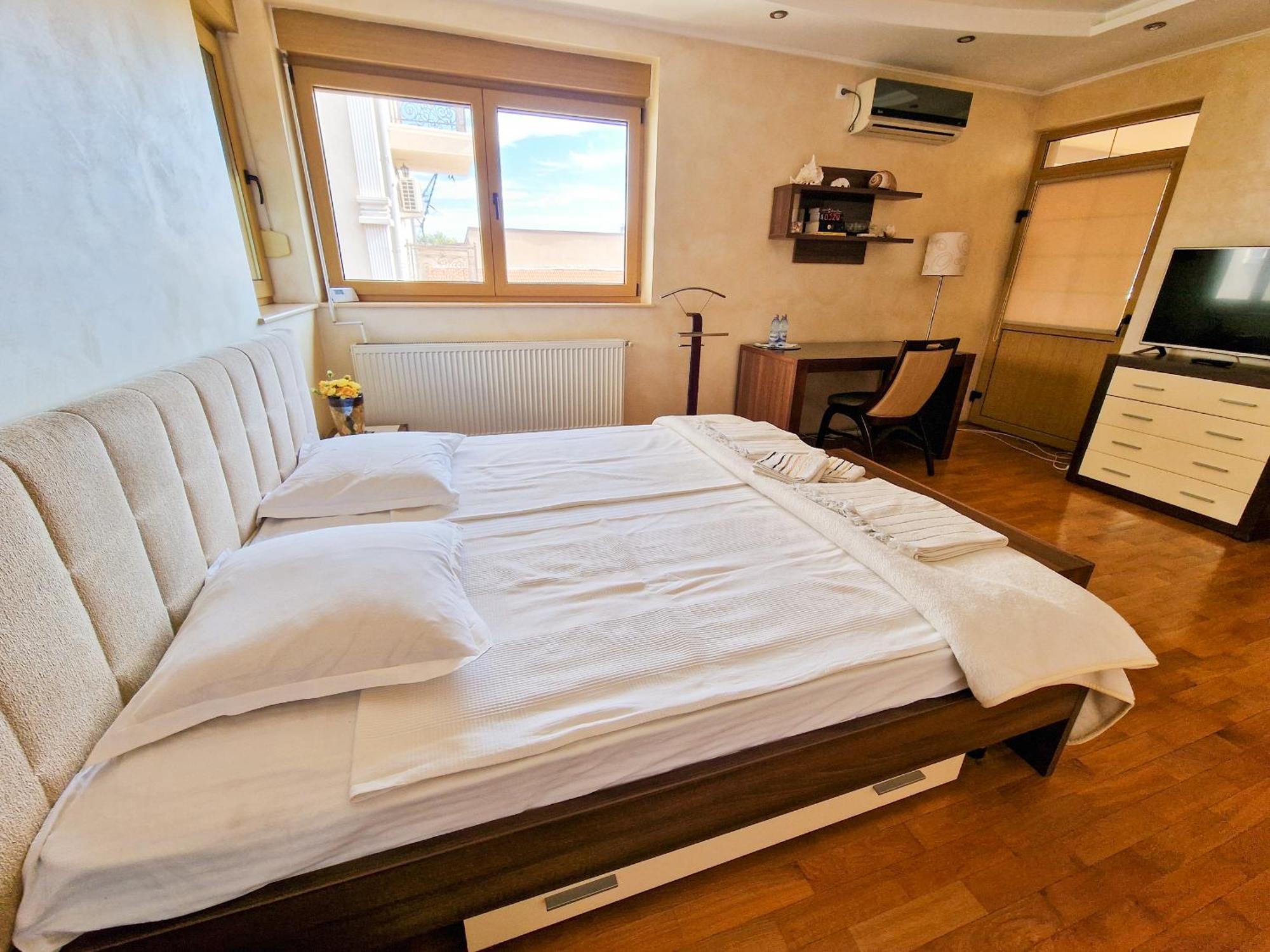 Bed and Breakfast Casa Edwin Констанца Экстерьер фото